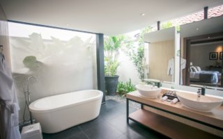 Holiday Villa Bintan - Bathroom (2)